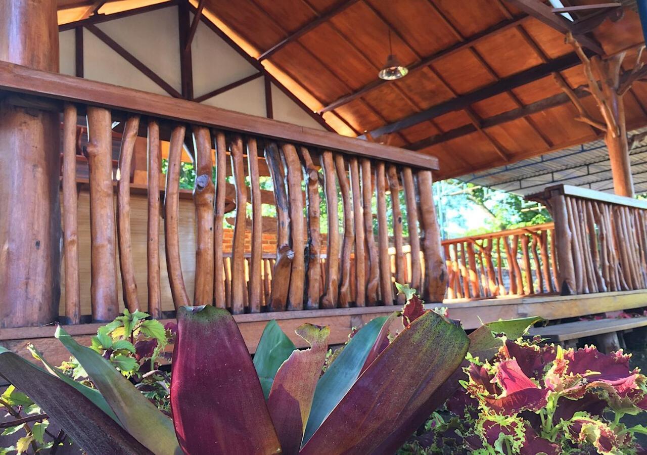 Raffles Inn Labuan Bajo Εξωτερικό φωτογραφία